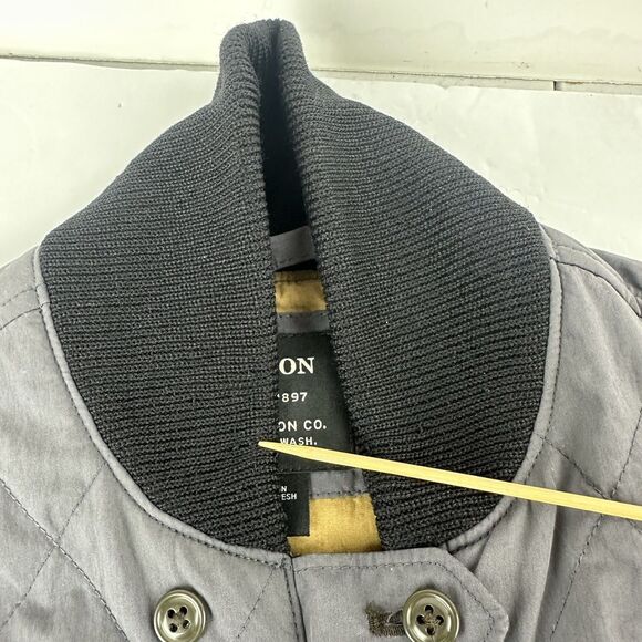 C.C. Filson Quilted Gray Work Pack Vest Sleeveless Jacket Pockets Mens Size M - Picture 6 of 11